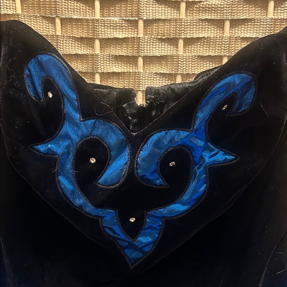 Zum Zum by Niki Livas Black Velvet Strapless Dress with Metallic Blue Ruffle - Picture 2 of 6